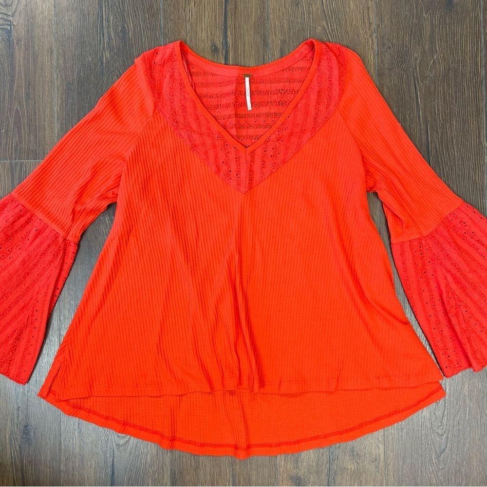 Free People Parisian‎ Nights Red Bell Sleeve Top SZ LG